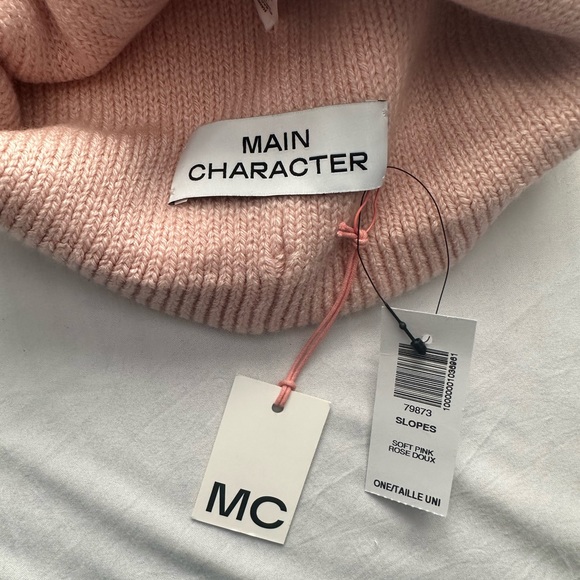 ARITIZA Main Character Hat NWT - Picture 2 of 2